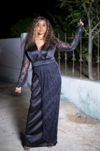 Belle Robe Dentelle Noire Dakar