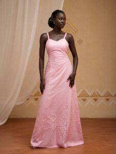 Robe florale rose – bazin brocard