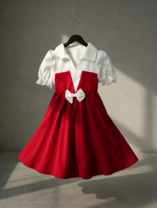 Robe rouge et blanche fille 4 à 6 ans