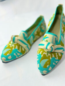 Mocassins imprimés vert et turquoise