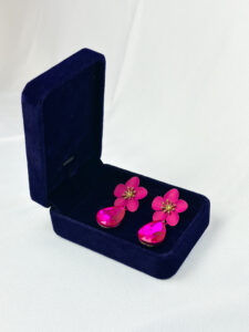 Boucles d’oreilles florales roses