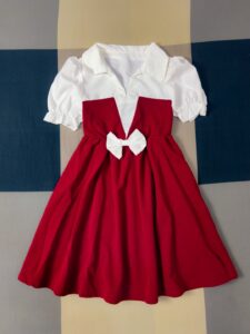 Robe rouge et blanche fille 4 à 6 ans